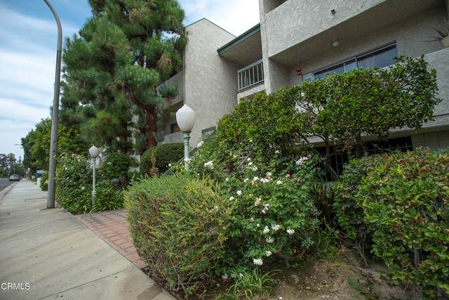 330 Chapel Avenue - Photo 1