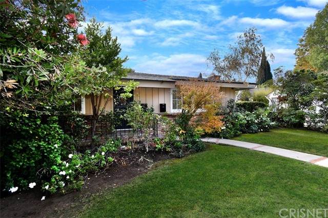 15344 Greenleaf Street - Photo 1