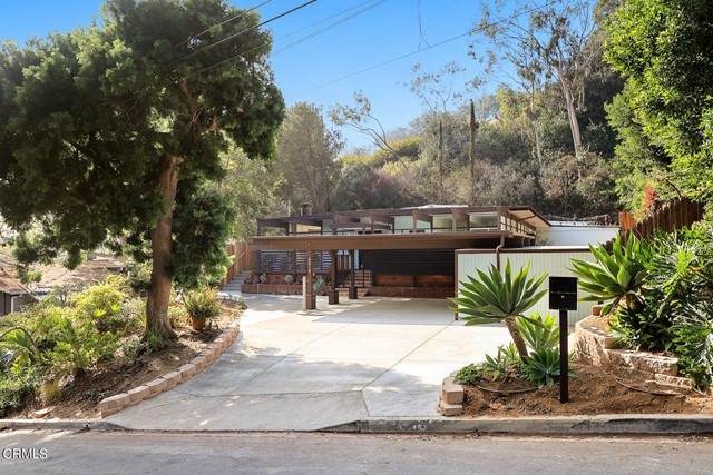 9016 Wonderland Park Avenue - Photo 1
