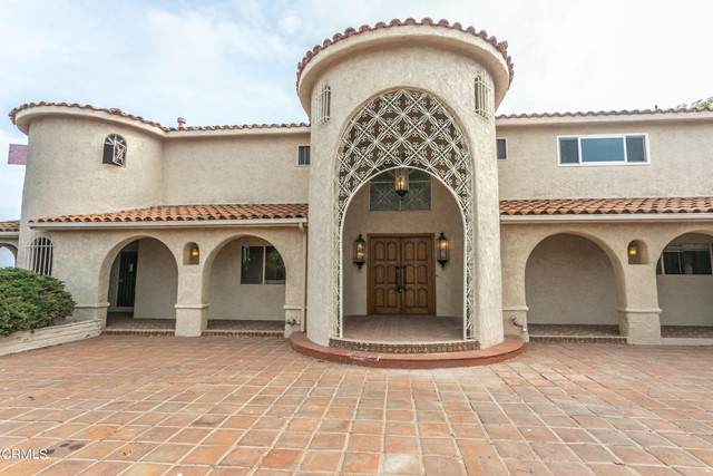2711 Goldenspur Drive - Photo 1