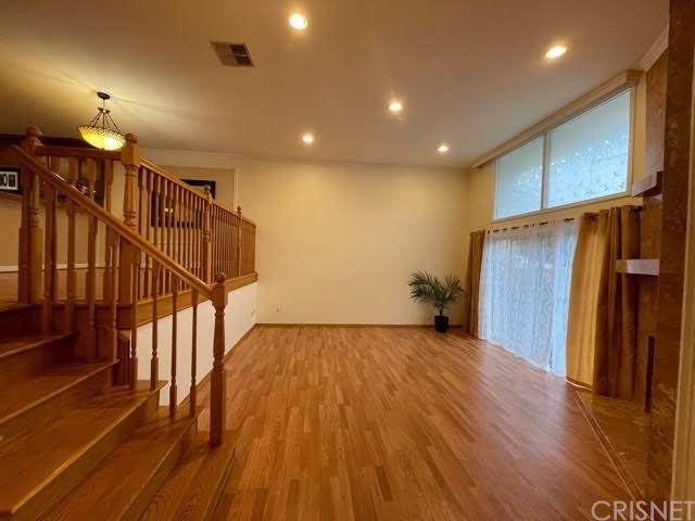 17949 Magnolia Boulevard - Photo 1