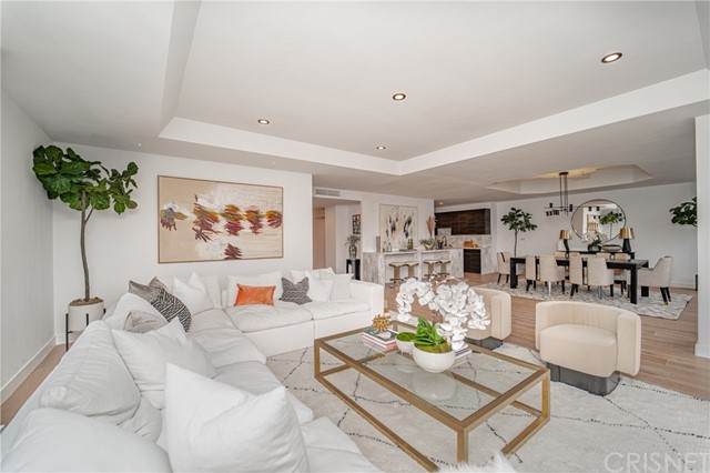 875 Comstock Avenue - Photo 1