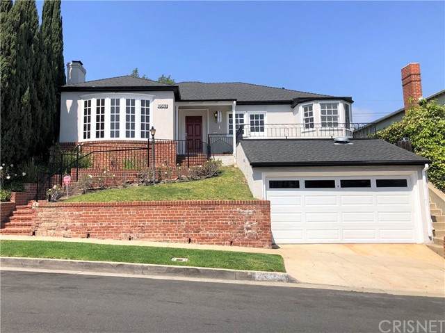 10565 Eastborne Avenue - Photo 1