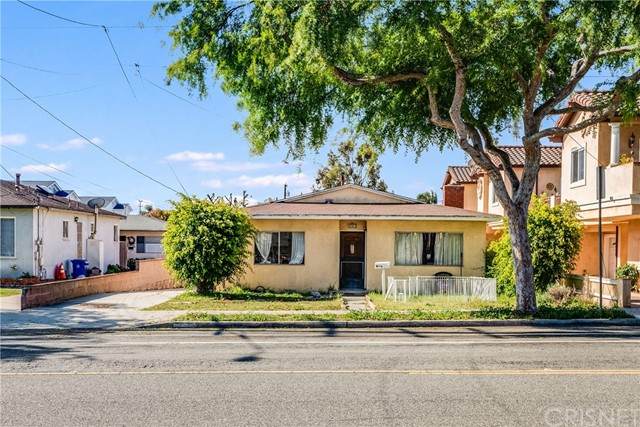 2304 Grant Avenue - Photo 1