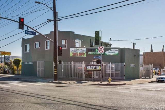 10615 San Fernando Road - Photo 1
