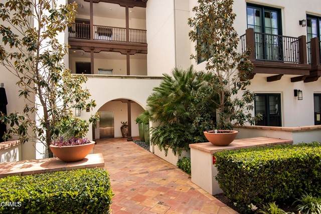 192 Orange Grove Boulevard - Photo 1