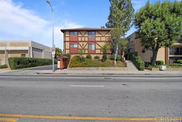 10220 De Soto Avenue - Photo 1