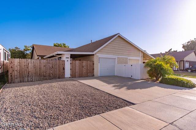 5336 Hidalgo Street - Photo 1