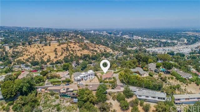 4033 Cody Road - Photo 1