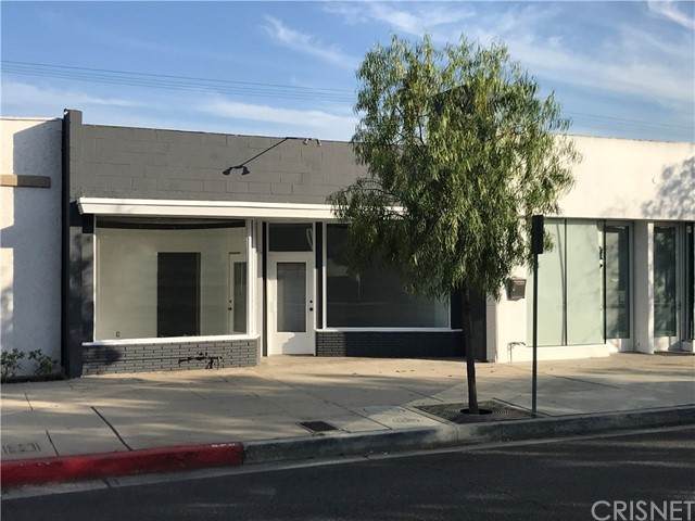 3302 Burbank Boulevard - Photo 1