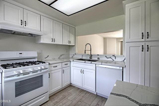 3131 Kelp Lane - Photo 1