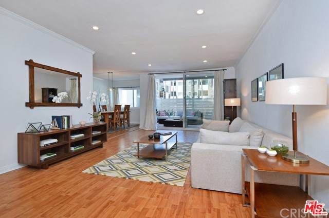 4915 Tyrone Avenue - Photo 1