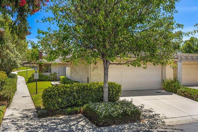 862 Murdoch Lane - Photo 1