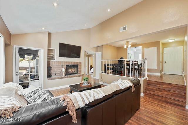 3366 Darby Street - Photo 1