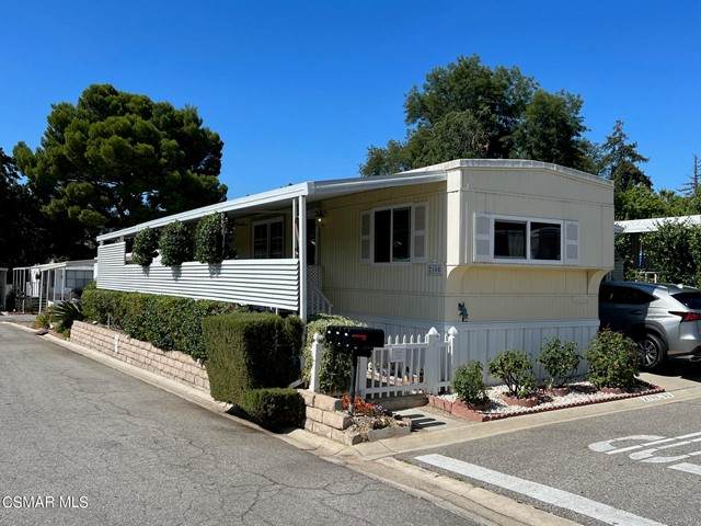 2100 James Court - Photo 1