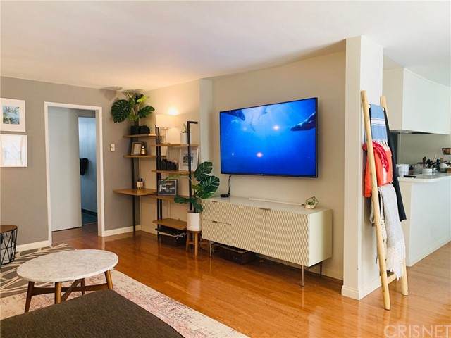1328 Berkeley Street - Photo 1