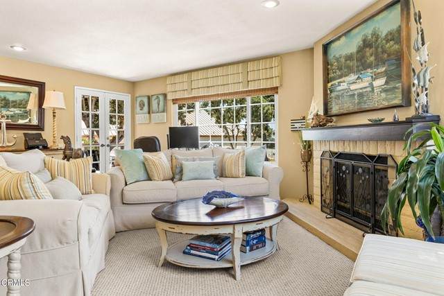 684 Island View Circle - Photo 1