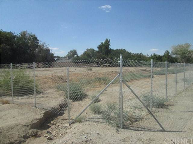 165 Ave Q - Photo 1
