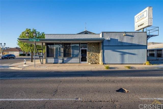 530 California Avenue - Photo 1