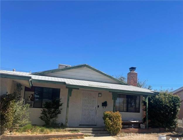 44238 Kirkland Avenue - Photo 1