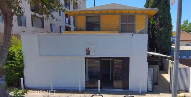 1816 Temple Street - Photo 1