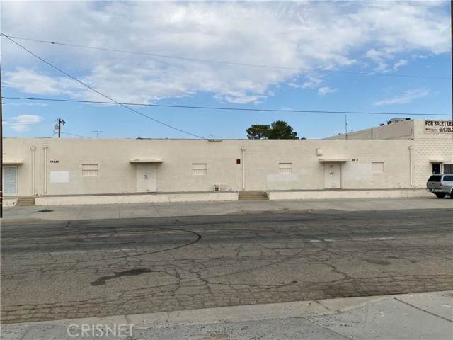 44820 Yucca Avenue - Photo 1