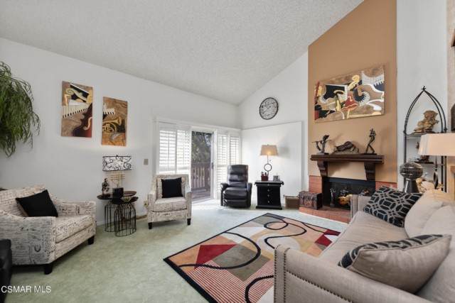 645 Hollyburne Lane - Photo 1