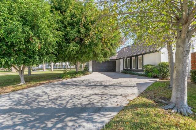 15382 Eiffel Circle - Photo 1