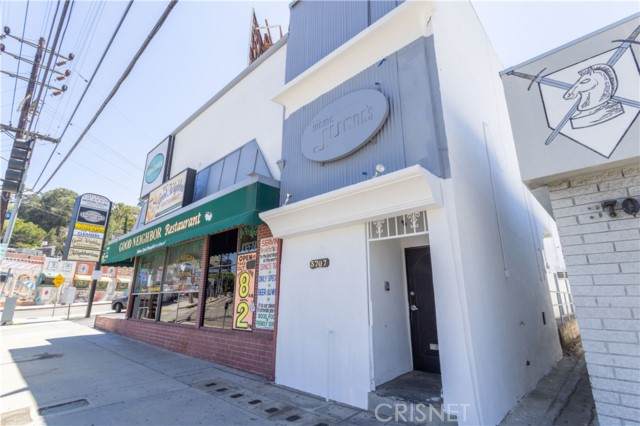 3707 Cahuenga Boulevard - Photo 1