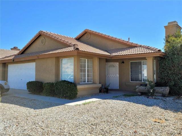 1622 Silvia Avenue - Photo 1