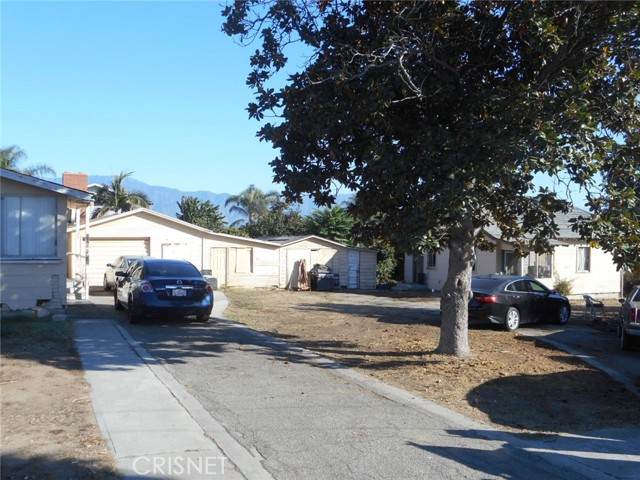 7953 Graves Avenue - Photo 1