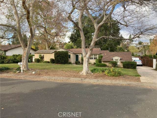 23257 Califa Street - Photo 1