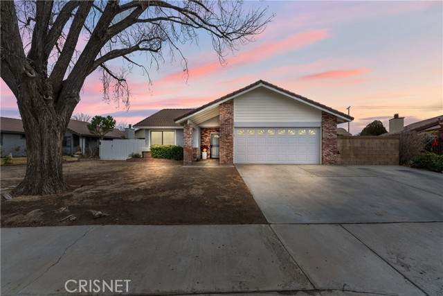 2732 El Nido Lane - Photo 1