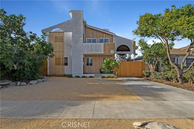 12947 Admiral Avenue - Photo 1
