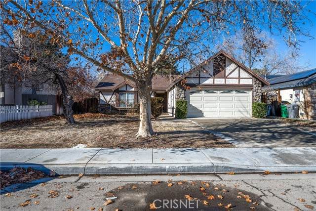 45109 17th Street - Photo 1