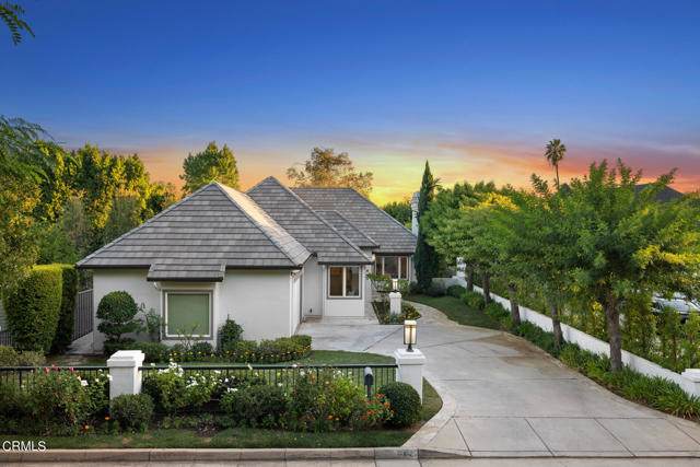 896 Huntington Garden Drive - Photo 1