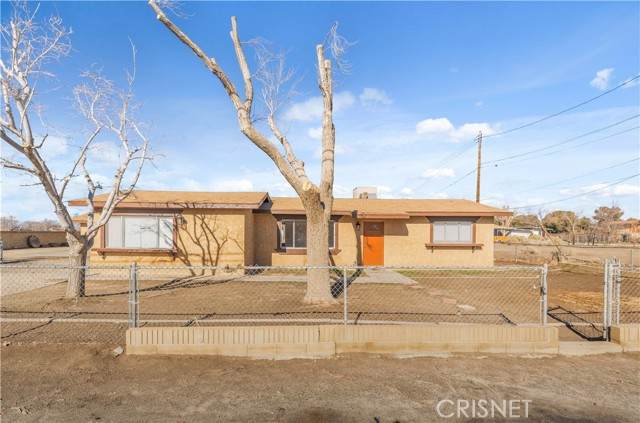 3065 Avenue H8 - Photo 1