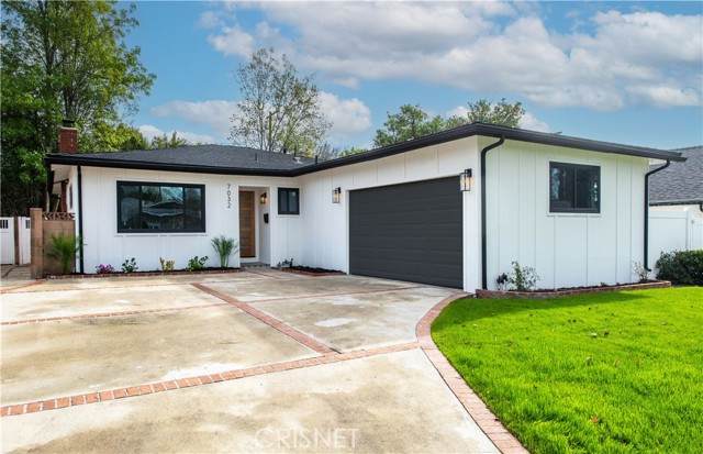 7032 Jellico Avenue - Photo 1