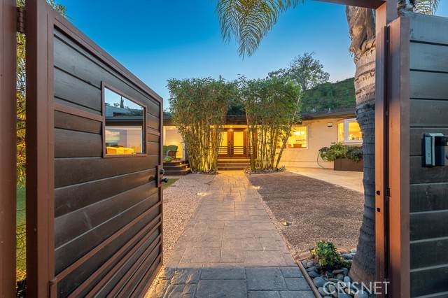 3831 Scadlock Lane - Photo 1