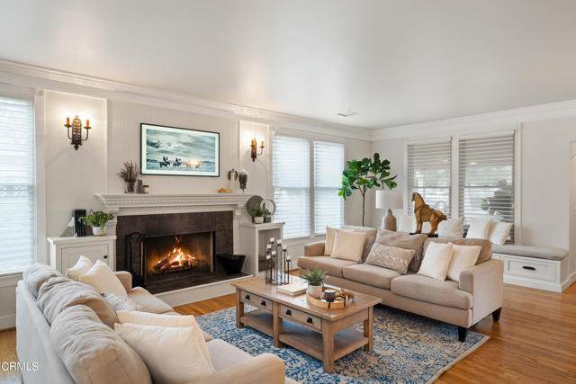 219 Oak Street - Photo 1