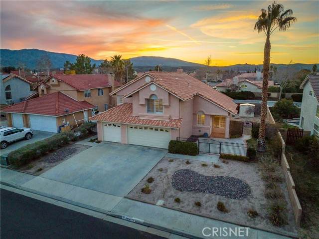 39545 Hawthorne Street - Photo 1