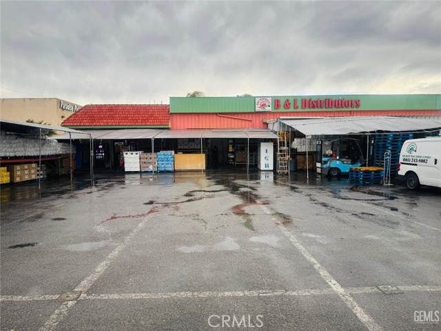 1430 Weedpatch - Photo 1