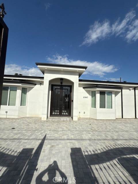  Address Not Published - Photo 1