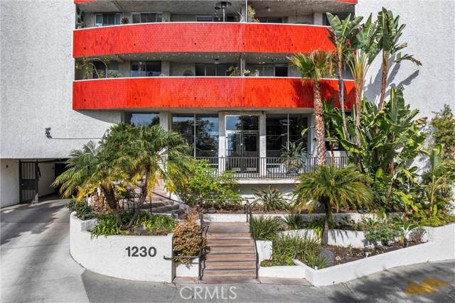 1230 Horn Avenue - Photo 1