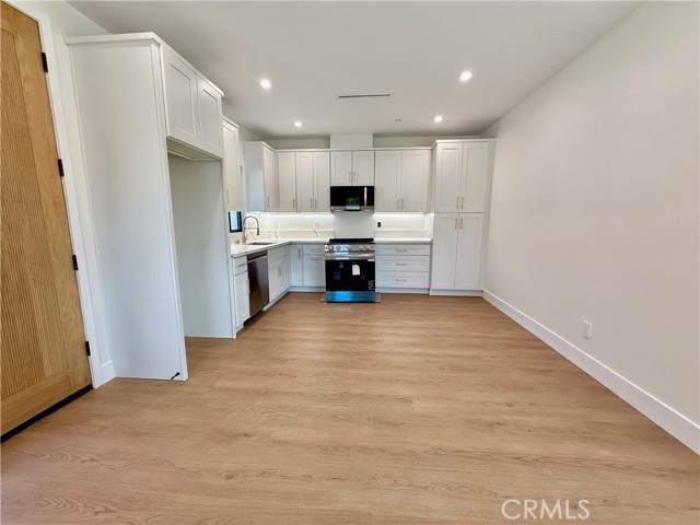 22132 Gault Street - Photo 1