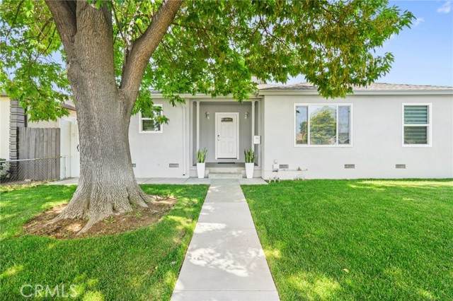 6933 White Oak Avenue - Photo 1