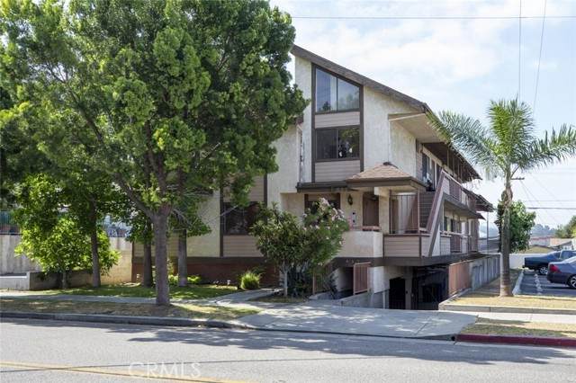 632 Harvard Street - Photo 1