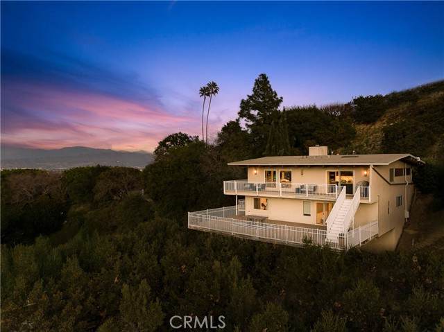 3721 Glenridge Drive - Photo 1