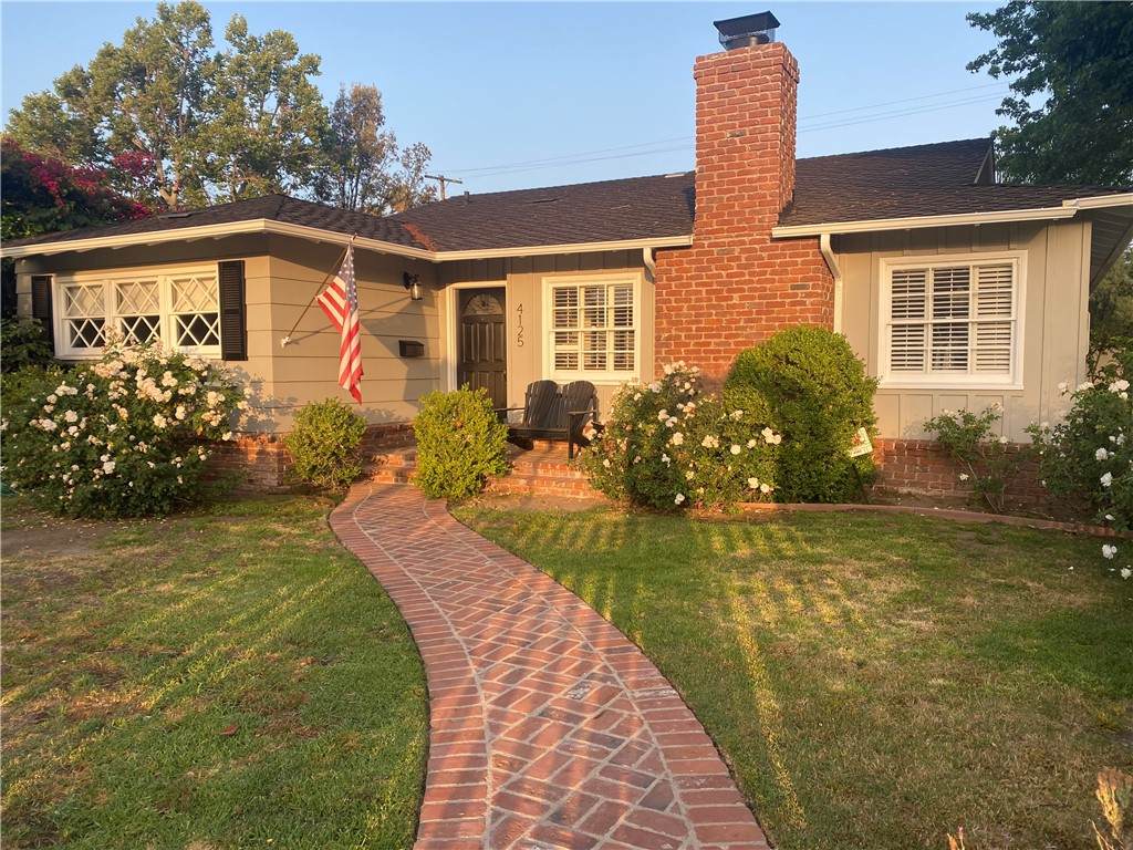 4125 Bakman Avenue - Photo 1