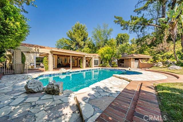 18022 Lake Encino Drive - Photo 1